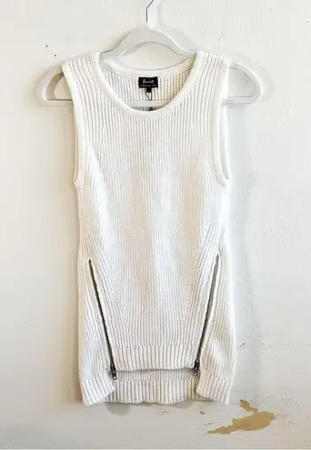 Bardot REVOLVE Sweater Miley Zip Top in Ivory Sleeveless Sz S NWT