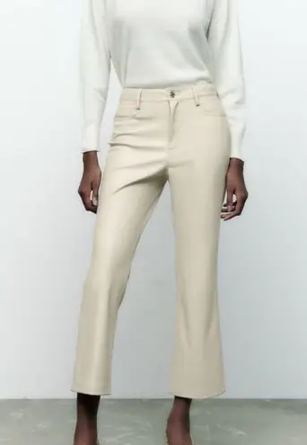 ZARA NWT  Trendy Faux Leather  mini flare pants trousers size 2 High Waist ecru off white cream