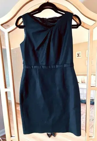 Elie Tahari Black Shift Dress
