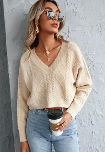 SheIn Cable Knit Cropped Sweater