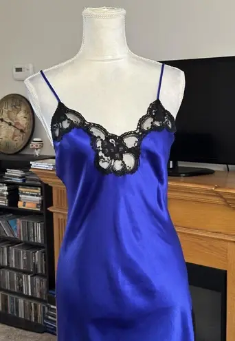 Vintage Satiny Lace Nightgown Side Slit Sexy Romantic Neglige’ Sapphire Blue