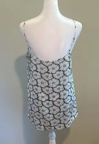 Cinq à Sept  Esther Floral Ruffle Hem Sleeveless Silk Top Ivory/navy Size Medium