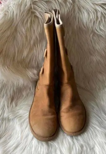 UGG Classic Button High Boots - Light Brown size 9