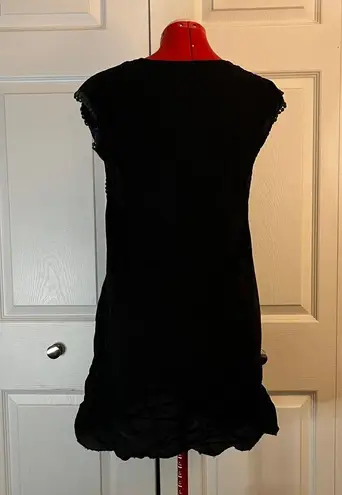 Magazine Black Embroidered Shift Dress By M