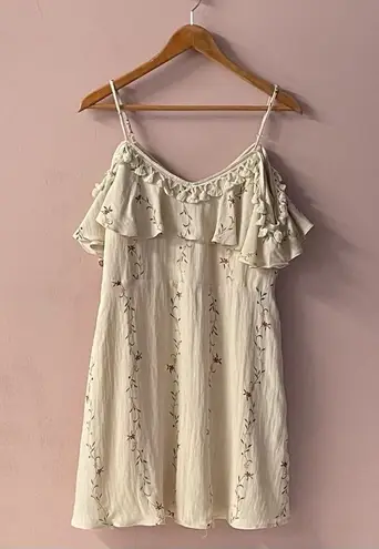 Allison New York Cream Floral Tassel Cold