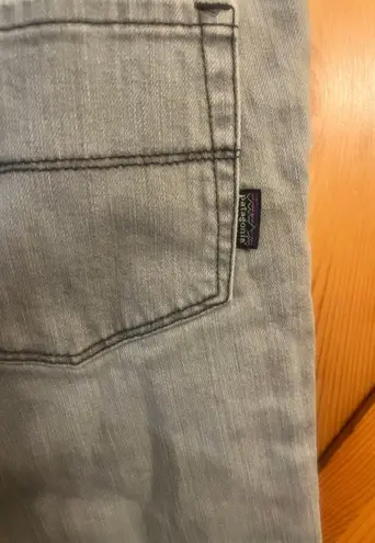 Patagonia Women’s Gray Denim Jeans Size 26x31 Straight.