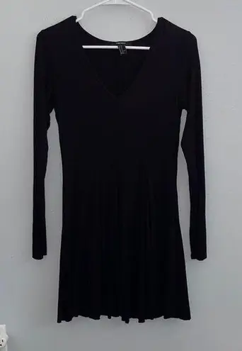 Forever 21 🤩4/$15🥳 plain casual long sleeved black dress - Image 1