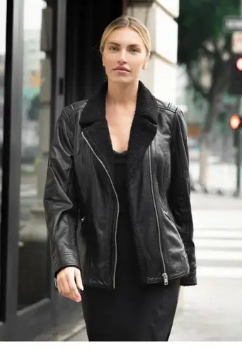 Mauritius Gila lamb leather faux sherpa lined motorcycle jacket size US 6 small
