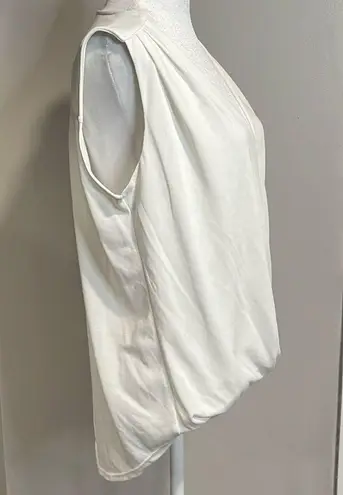 No 11 Las Angeles NWOT white front cross tank w/ stretch waist + long back small