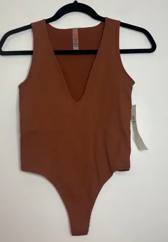 Mono B Ribbed Brown Deep V