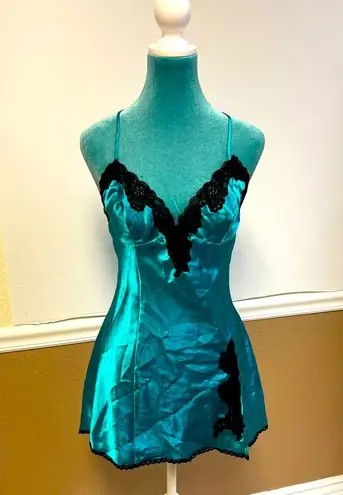 Frederick's of Hollywood Frederick’s of Hollywood Dark Teal Lace Chemise – Size M