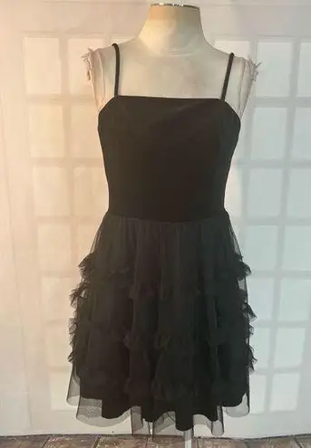 Row A Black Velvet Ruffled Chiffon Skirt Lined Mini Party Dress Size Large