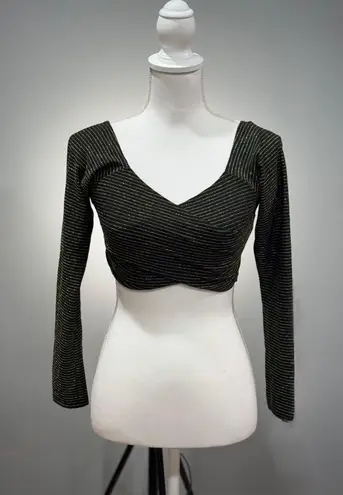 XTaren CLEARANCE! Metallic Boutique Crisscross Front Crop Top Size M NWT
