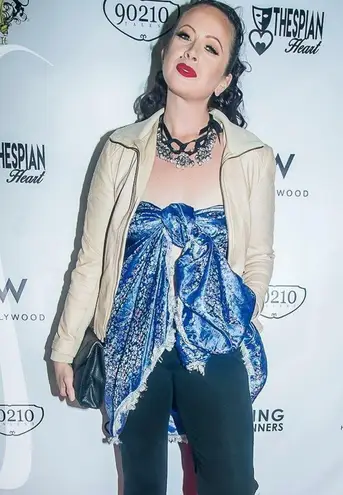 6x5 ft Silk embossed periwinkle Persian body wrap