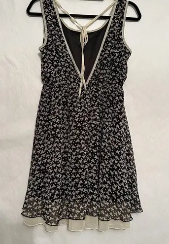Rosebud x Francesca’s Cat Print Layered Drawstring Waist Mini Dress Size Medium