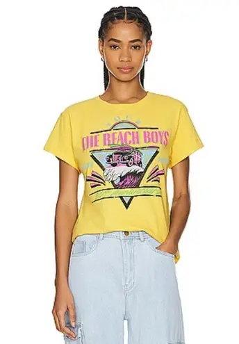 Daydreamer The Beach Boys 30th Anniversary Tour Tee in Yellow Bloom Size XS NWT