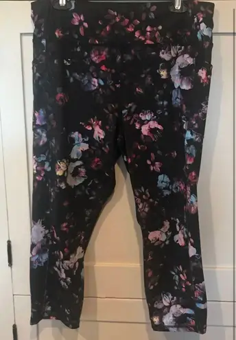 Avia FLORAL CAPRIS