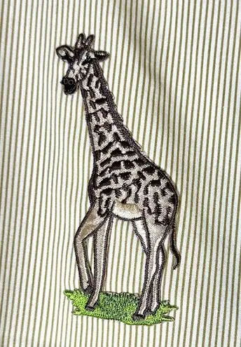 Las Olas Casual Shirt Women's M Embroidered Giraffe Elephant Striped Button Up