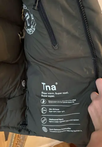 Aritzia  TNA super puff vest small thumbnail 9