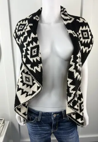 Beautiful Sweater Size M Black Size M