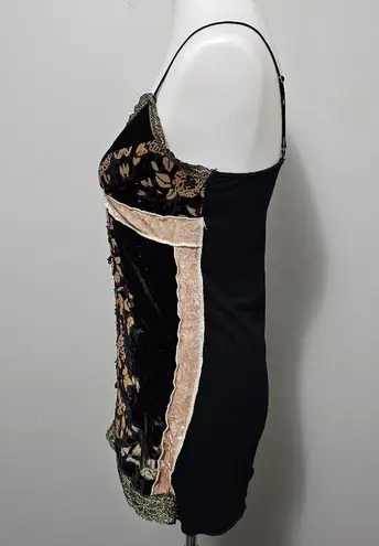 Yank Y2K Black Velvet Floral Beaded Babydoll Tank Top Size Medium