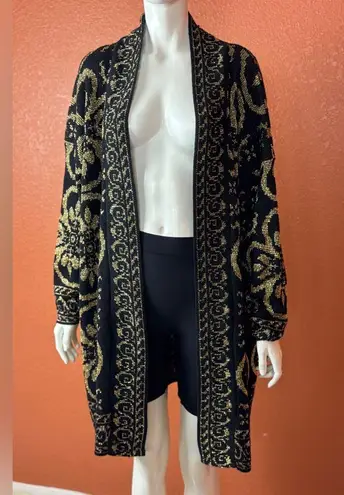 Distinctly Different Vintage Elegant Black and Gold Women's Sweater Size 47
