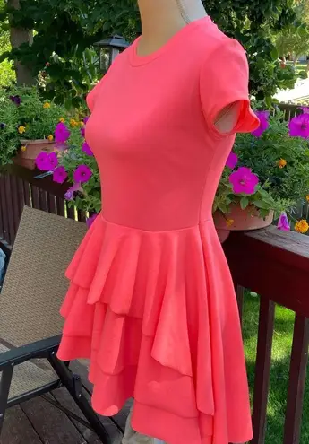 New, Gorgeous Neon Pink Top Chic Asymmetrical Ruffle Train Top. Size Small