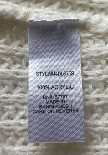 Full Circle Trends Full Circle Trend Distressed Sweater