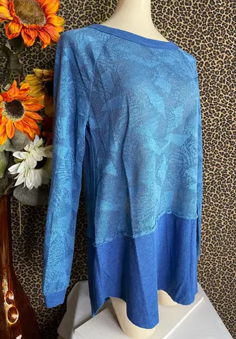 Doe & Rae ✅3/$30✅ NWT Teal/Blue Two Tone Long Sleeved Top | SMALL |