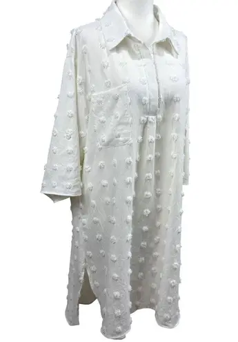 Womens Size XL White Textured Swiss Dot Longline Button