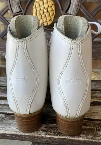 GAM 0884 Ice Figure Skate Boots Made in Canada Size 7