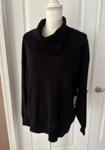 Equipment Women's Mathilde Turtleneck Cashmere Sweater. MSRP $350