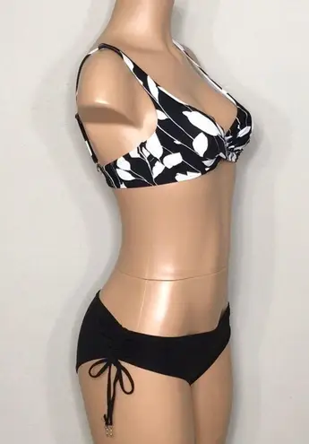 Anne cole  black & white floral bikini set. NWT