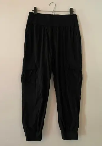 Anatomie Women's size Medium Black Jogger Pants Travel Cargo High Rise Stretch