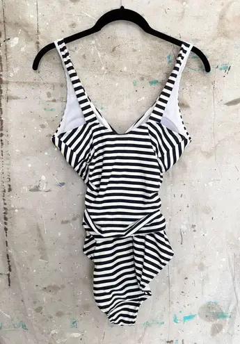 Boden Talamanca Striped One Piece Bathing Suit, Navy/ White Size 6