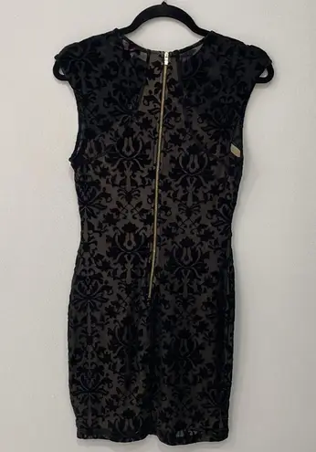 MADRAG Women’s Black Velvet Flower Dress A