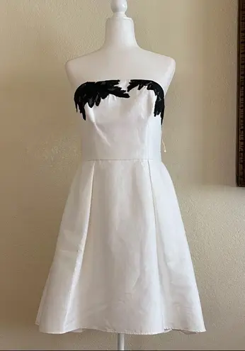 Halston Heritage Strapless Fit & Flare Dress 8