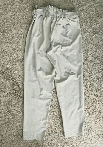 Athleta  Skyline Pants Khaki Cream Paperbag Waist Lightweight Pants Size 4