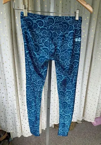Oiwi Ocean Gear Cloud Break Wahine 4 Way Stretch UPF 30+ Compression Leggings XS Blue