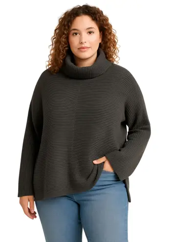 Sweet Romeo Black Ribbed Turtleneck Sweater Medium/Large