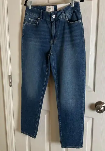 BDG  Woman’s Mid-Rise Skinny Blue Jeans size 29