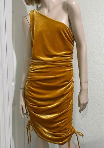 House of Harlow Luxe Velvet Ruched Sides One Shoulder Dress Mineral Gold Size L
