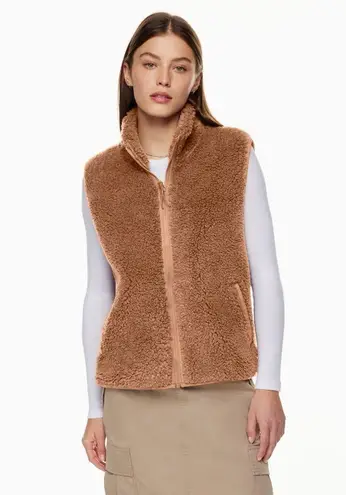Aritzia Tna Cody Massive Polar Vest Brown Size XS
