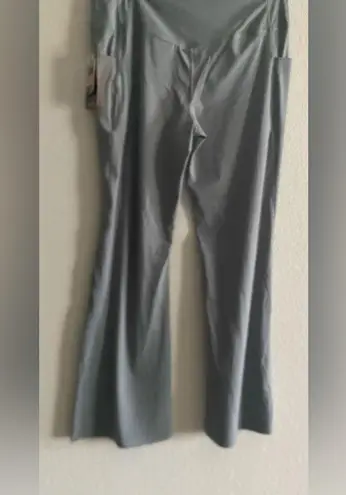 Avia NEW Women's SoftSculpt Flare Pants
Leggings With Side Pockets Size XXL 20