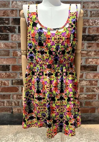 Dex bright floral mini dress with collar cutouts / L / Excellent condition Size L