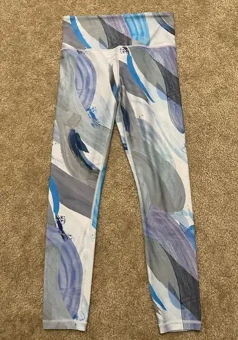 Athleta Women’s  Vibrance Snowball Blue Leggings and Tank Top Set Size S