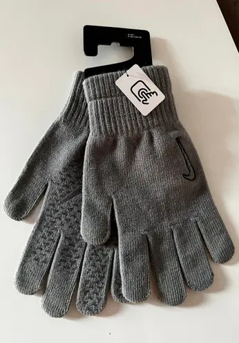 Nike Size S/M Gloves