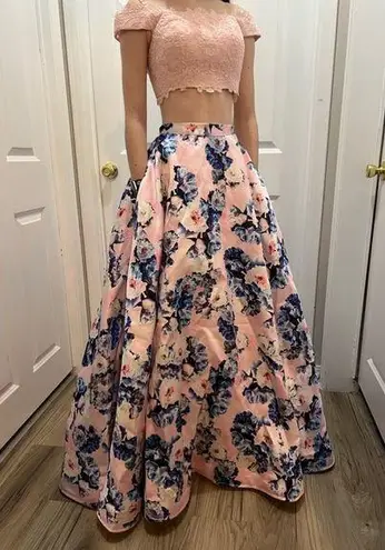 Ellie Wilde Two Piece Light Pink Floral Prom Formal Dress Size 0