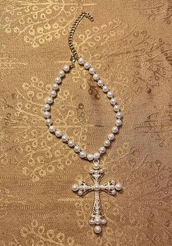 Boutique Beautiful Faux Pearl & Gold Cross Necklace