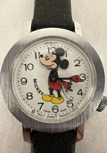 Vintage Bradley Swiss Made Mickey Mouse Wind Up Watch Animated Nodding Pointing